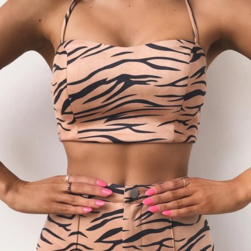 FLASHSALE⚡️Tiger mist Crop Top